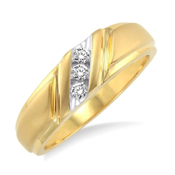 Engagement And Wedding 9 Diamond Gold Men's Ring, Size: 8mm at Rs 70000 in  Mumbai